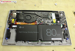 LG Grams 14-tums, 16-tums och 17-tums modellerna har också ett 80-Wh-batteri.
