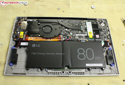 LG Grams 14-tums, 16-tums och 17-tums modellerna har också ett 80-Wh-batteri.