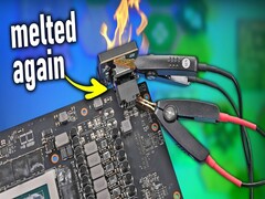 RTX 4090 med smält 12VHPWR (Bildkälla: Der8auer YouTube-kanal)