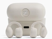 Sennheiser Accentum Clip har en batteritid på upp till 9 timmar, 36 timmar tillsammans med laddningsfodralet.