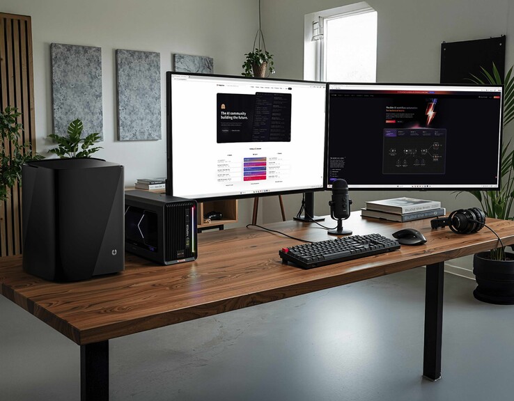 UnifyDrive UC450 Pro NAS har stöd för Thunderbolt 4, vilket möjliggör snabba eGPU-installationer. (Bildkälla: UnifyDrive)