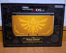 En "New Nintendo 3DS LL Hyrule Edition"-konsol som för närvarande är listad för nästan 1000 dollar på eBay (bildkälla: eBay)