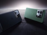 OnePlus 10 Pro, som lanserades 2022, hade en fyrkantig kameramodul. (Bildkälla: OnePlus)