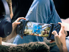 Utvecklingen av Winlator återupptogs efter en kort paus. På bilden: en redigerad bild av Razer Kishi mobilkontroll. (Bildkälla: Razer och Winlator)