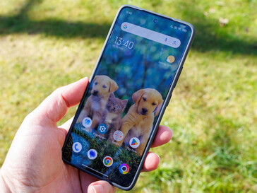 Poco F7 Ultra utomhus
