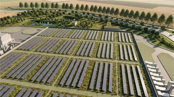 Den solcellsanläggning som planeras för datacentrets tak kommer troligen endast att kunna täcka en bråkdel av energibehovet.