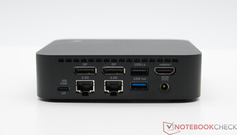Baksida: USB TypeC 40Gbps med DisplayPort, 2x LAN 2,5G, 2x DisplayPort, USB 2.0, USB TypeA 10Gbps HDMI, DC-ingång