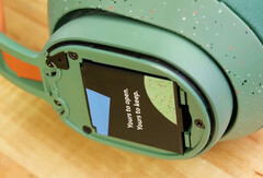 Fairbuds XL:s batteri kan enkelt bytas ut. (Bildkälla: iFixit)