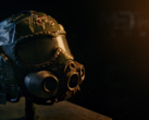 Närbild av Spartan-hjälmreplikan från Metro 2039 Collector's Edition, med mörkt visir, integrerade gasmaskdelar och stridsslitna detaljer.