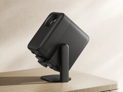 Projector Multi Angle Stand med en Smart Projector L1-serie modell monterad.
