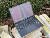 Medion Erazer Beast X40 recension: Gaming notebook med RTX 4090