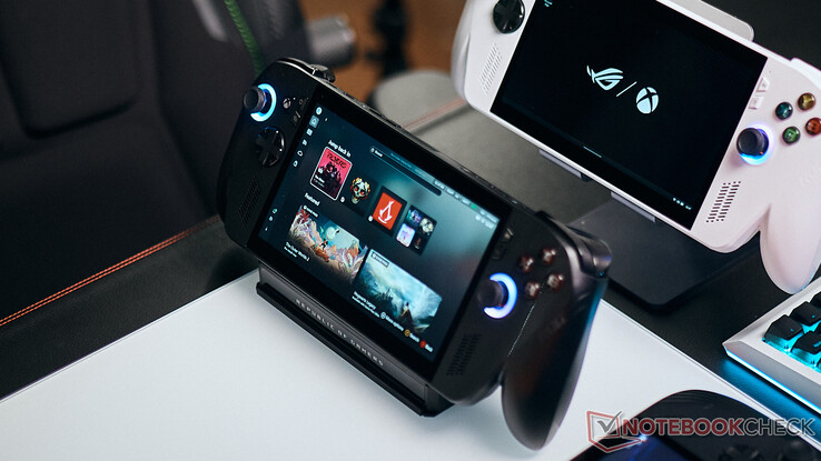 Microsofts nya "Handheld Experience" sägs vara en proto-UI för nästa Xbox. (Bildkälla: Notebookcheck)