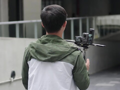 DJI kan vara på väg att lansera en trio av sommarprodukter, inklusive den sedan länge ryktade Osmo 360 som syns i mitten här. (Bildkälla: via Igor Bogdanov)