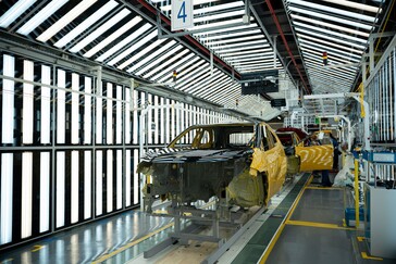 Produktionen av Aygo X Hybrid har startat i Toyotas fabrik i Kolin (TMMCZ). Anläggningen förbereder sig för att tillverka sin första BEV från 2026. (Bildkälla: Toyota).