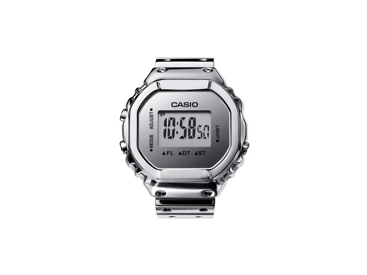 Framsidan av Casio CRW-H001M-8 Smart Ring Watch med en digital LCD-skärm och polerad silverfinish.