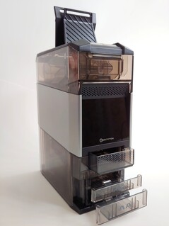 Framsidan. (Bildkälla: Notebookcheck)