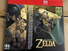 Switch 2 Pro-kontroll med Zelda-tema.