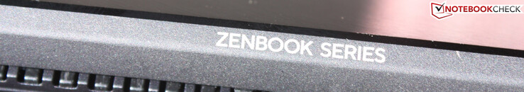 Asus ZenBook 14X OLED UM5401QA - endast AMD med utmärkta färger Asus ZenBook 14X OLED UM5401QA - endast AMD med utmärkta färger