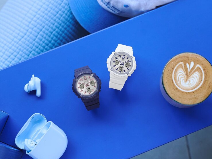 Klockorna Casio G-Shock Baby-G BGA-2800-2A2 (vänster) och BGA-2800-7A3 (höger)