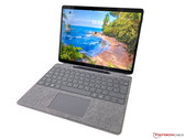 Recension av Microsoft Surface Pro 8 - Kraftfull, 120 Hz och äntligen Thunderbolt
