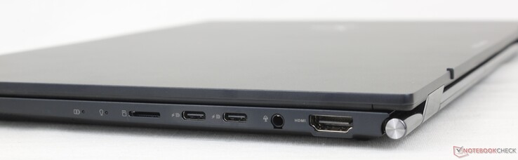 Höger: MicroSD-läsare, 2x USB-A 3.2 Gen. 2 + DisplayPort 1.4 + Power Delivery, 3,5 mm headset, HDMI 2.1