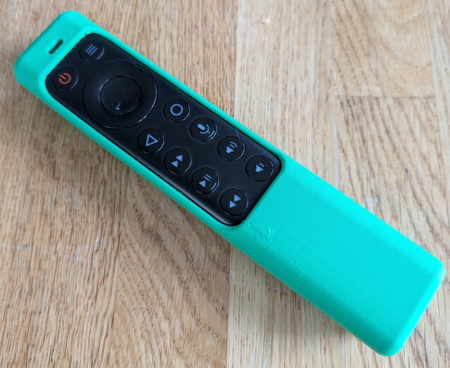 Det finns inget behov av att använda superlim med Nvidia Shield-fodralet eftersom det kan skrivas ut med eller utan en Netflix-knapp (Bildkälla: Notebookcheck)