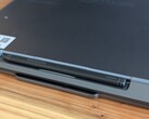 Den smala utformningen på den aktiva pennan må se snygg ut, men ur ergonomisk synvinkel är den inte den bästa
