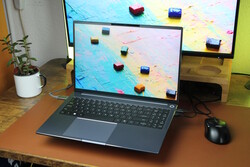 A16 Pro är en hyfsat prisvärd bärbar dator för kontoret