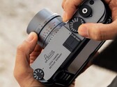 Leica återutger tre kameror i "Metal Gray".