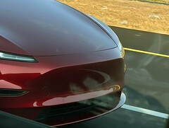 Tesla Model Y Standard Rendering i röd färg (Bildkälla: Moose/X)
