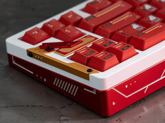 Chilkey Slice68 HE gaming-tangentbord i rött sett bakifrån