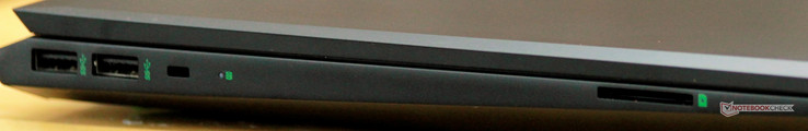 Vänster: 2x USB 3.0 (Gen 1) Typ A, Kensington-lås, aktivitets-LED, SD-kortläsare
