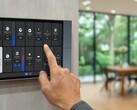 Kontrollpanelerna för smarta hem gör det nu möjligt att använda flera instrumentpaneler.