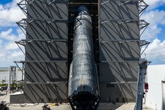 Ship 40 förs in i SpaceX Megabay-hangar vid Starbase nästan tre månader efter uppskjutningen.