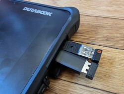 USB-C-adaptrar kan blockera åtkomst till intilliggande portar