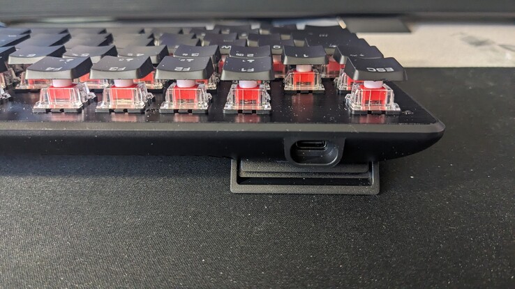 Turtle Beach Vulcan II TKL tangentbord USB-C-port
