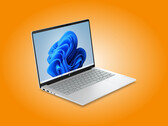 OmniBook 5 14 i färgen Glacier Silver med Intel Wildcat Lake-processorer.