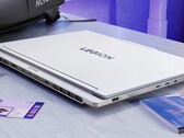 Lenovo Legion 7i 16 Gen 10 väger strax under 2 kg och erbjuder Arrow Lake-HX-processoralternativ (Bildkälla: Lenovo)