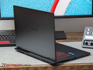 Slimmat chassi från A16: Klassisk topp ...