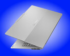 ThinkBook 14x är lättare än de flesta bärbara datorer med en officiell vikt på 990 g inklusive batteriet på 54,7 Wh.