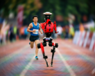 Roboten "Lighting" genomförde halvmaratonloppet 7 minuter snabbare än Jacob Kiplimo. 