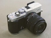 OM Pen hämtar sin designinspiration från Olympus Pen från 1959.