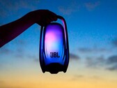 JBL Pulse 6 finns för närvarande tillgänglig i Kina och USA.