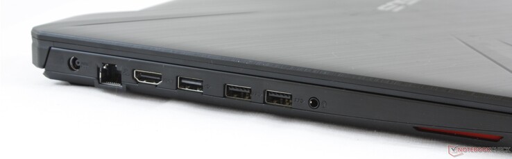 Vänster: AC-adapter, Gigabit RJ-45, HDMI 2.0, USB 2.0 Typ A, 2x USB Typ A 3.1 Gen. 1, 3.5 mm kombinerad ljudanslutning