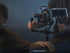 RS 5 bör så småningom lanseras med ett ännu större batteri än RS 4 Pro, som visas på den senare bilden. (Bildkälla: DJI)