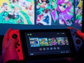 Trots ökande digitala intäkter fortsätter många Nintendo-spelare att köpa spelkassetter.