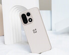 De nyligen delade kameraproverna visar upp primär- och telefotosensorerna i aktion. På bilden: baksidan av OnePlus 15. (Bildkälla: OnePlus)
