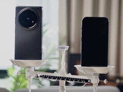 Vivo har antytt att X Fold5 kommer att väga mindre än en populär men ospecificerad iPhone. (Bildkälla: Vivo)