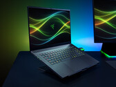 Razer Blade 16 saknar fortfarande en inbyggd nummerplatta, till skillnad från många andra 16-tums bärbara speldatorer.