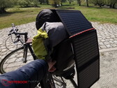 PEARL Revolt 28-watt vikbar solpanel recension: Perfekt för cykelturer, vandring och co